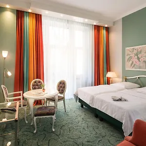 Palmenhof 4*, Frankfurt am Main Germany